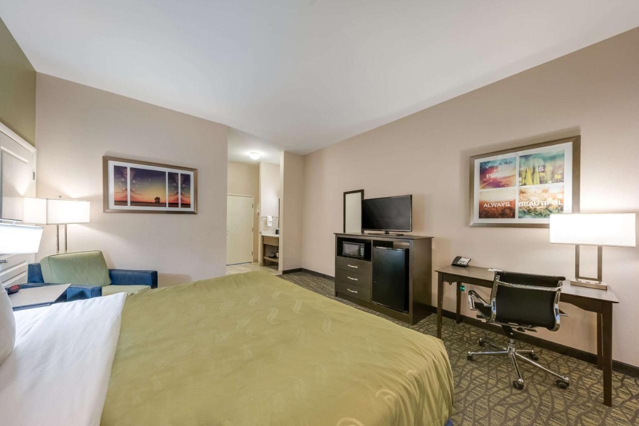 Quality Inn & Suites Ardmore Exterior photo
