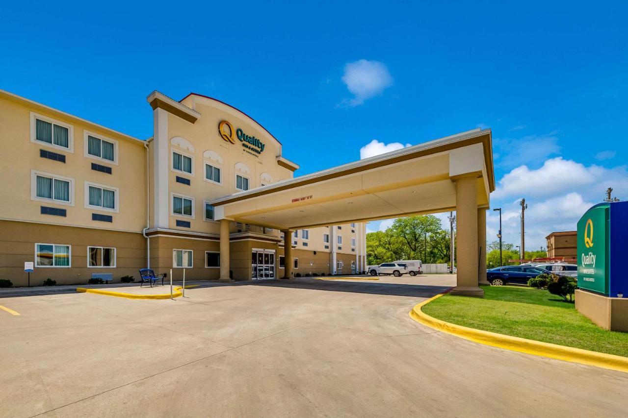 Quality Inn & Suites Ardmore Exterior photo