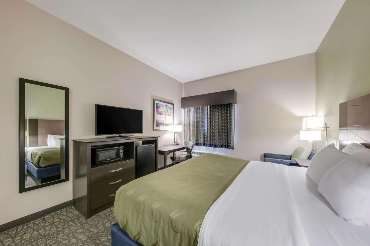 Quality Inn & Suites Ardmore Exterior photo